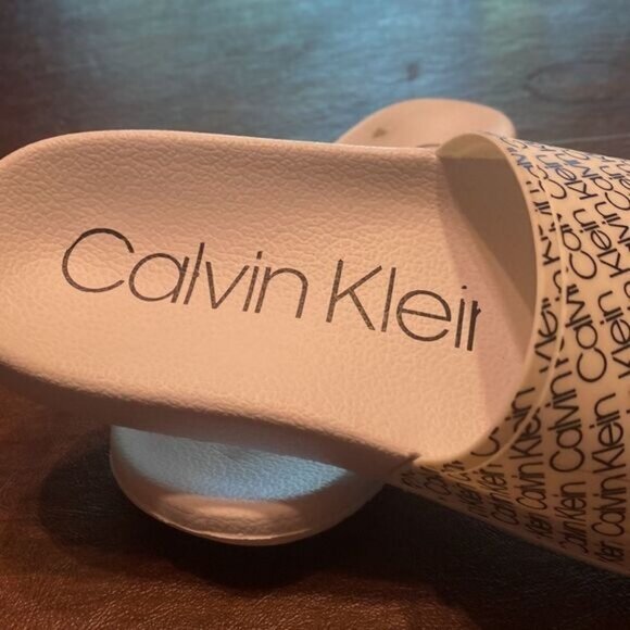 Calvin Klein Womens Logo Slide Sandals Size 7 White - Picture 2 of 6